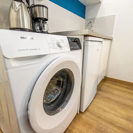 Austudio Apartment
